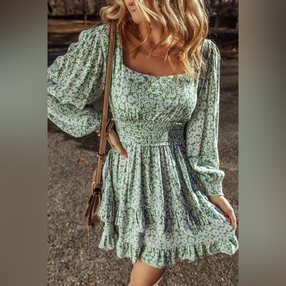 Green Floral Print Square Neck Shirred
Waist Tiered Ruffled Mini Dress Bohemian - Picture 4 of 12